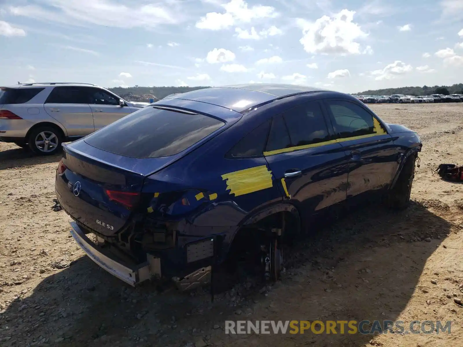 4 Photograph of a damaged car 4JGFD6BB4MA398681 MERCEDES-BENZ GLE-CLASS 2021