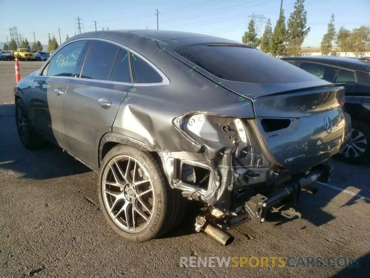 3 Photograph of a damaged car 4JGFD6BB5MA378973 MERCEDES-BENZ GLE-CLASS 2021