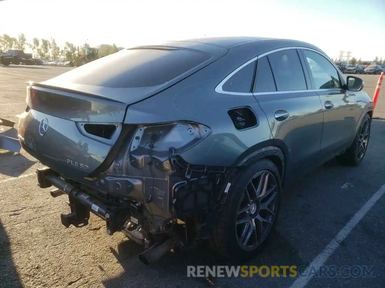 4 Photograph of a damaged car 4JGFD6BB5MA378973 MERCEDES-BENZ GLE-CLASS 2021