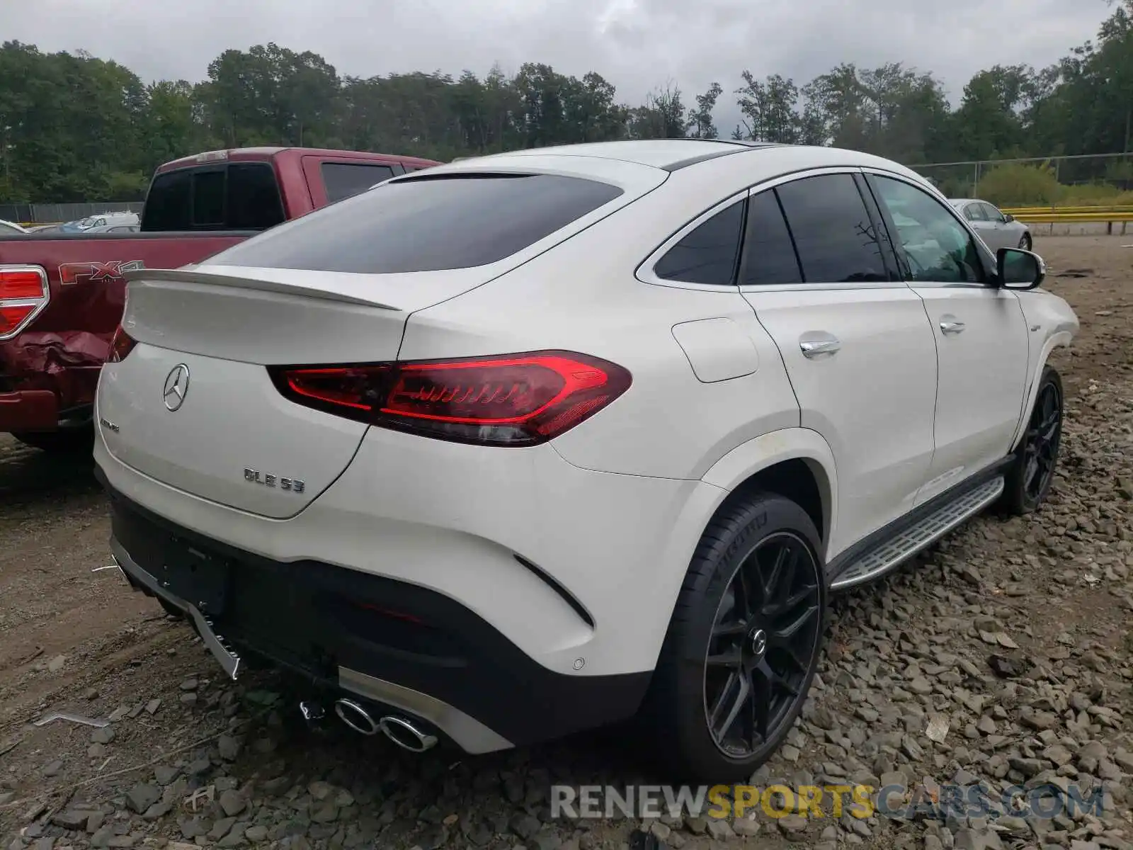 4 Photograph of a damaged car 4JGFD6BB5MA532145 MERCEDES-BENZ GLE-CLASS 2021