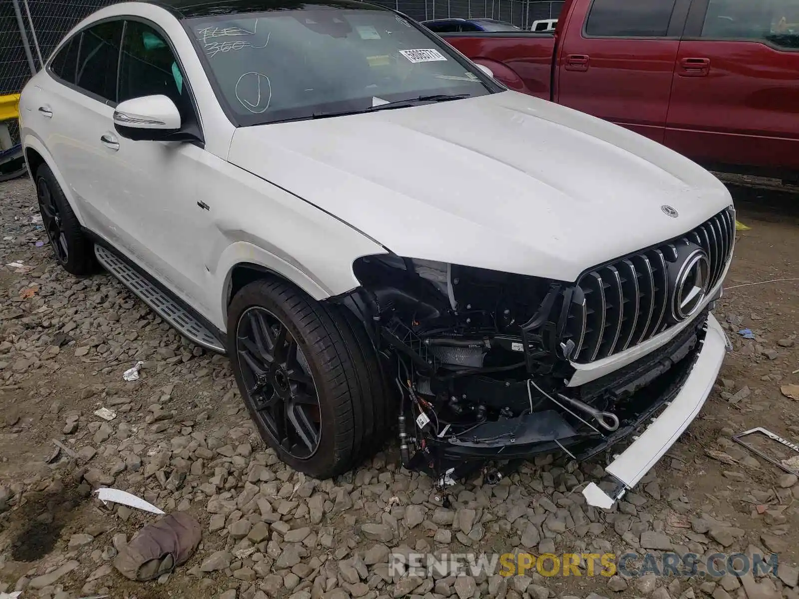 9 Photograph of a damaged car 4JGFD6BB5MA532145 MERCEDES-BENZ GLE-CLASS 2021