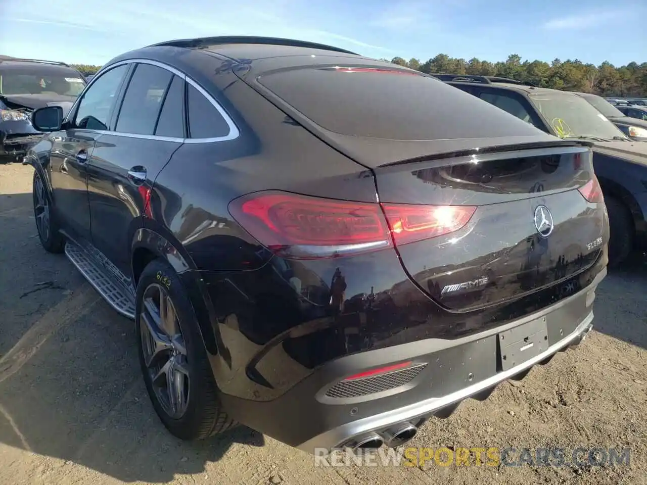 3 Photograph of a damaged car 4JGFD6BB6MA403203 MERCEDES-BENZ GLE-CLASS 2021