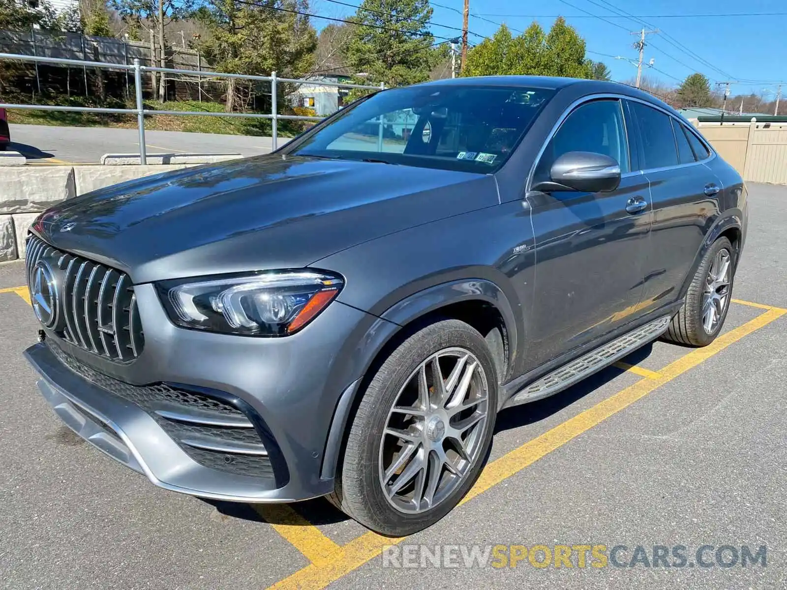 2 Photograph of a damaged car 4JGFD6BB8MA265504 MERCEDES-BENZ GLE-CLASS 2021