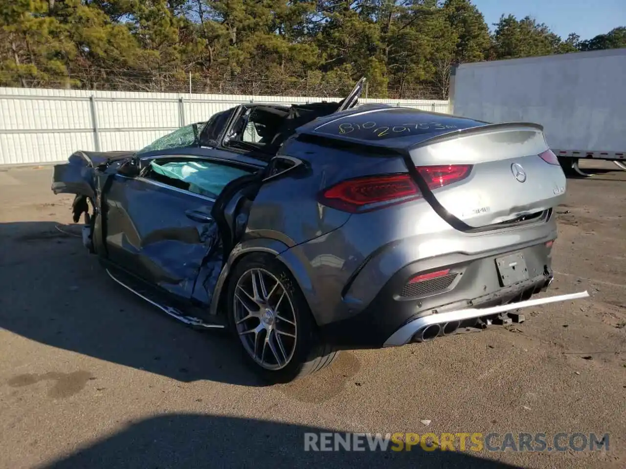 3 Photograph of a damaged car 4JGFD6BB8MA502024 MERCEDES-BENZ GLE-CLASS 2021