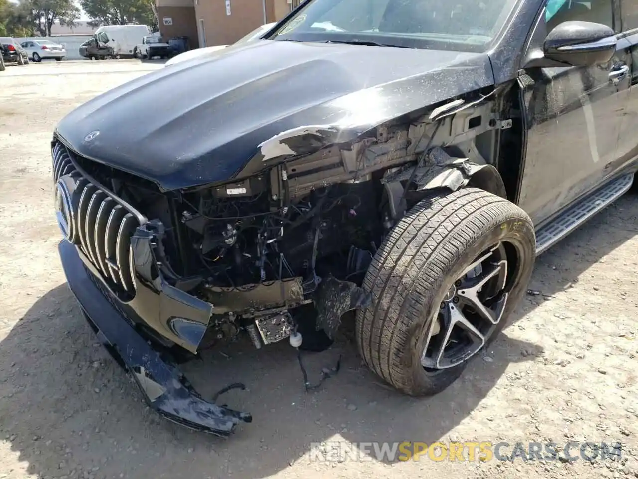 9 Photograph of a damaged car 4JGFD6BBXMA465400 MERCEDES-BENZ GLE-CLASS 2021