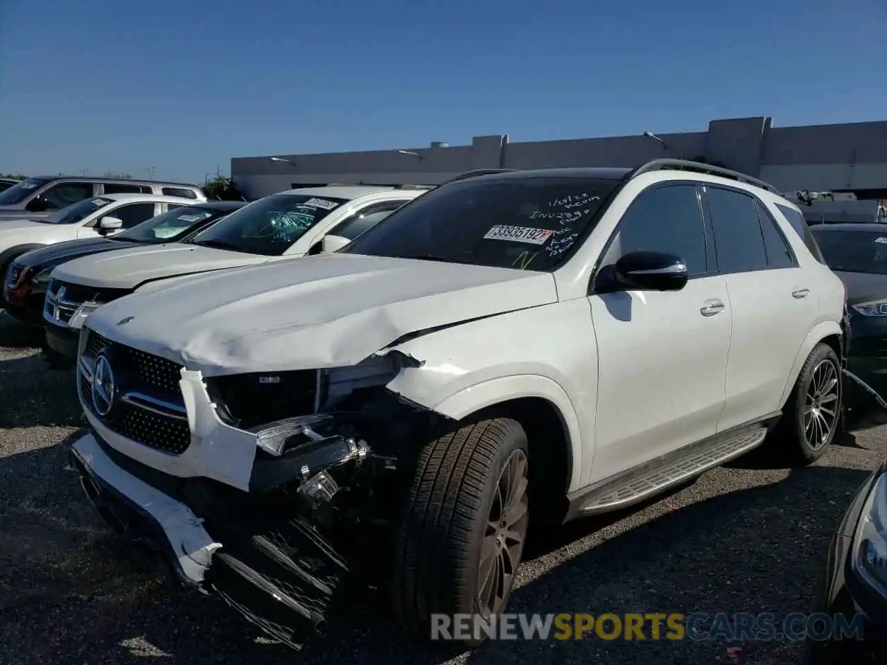 2 Photograph of a damaged car 4JGFB4JB4NA580863 MERCEDES-BENZ GLE-CLASS 2022