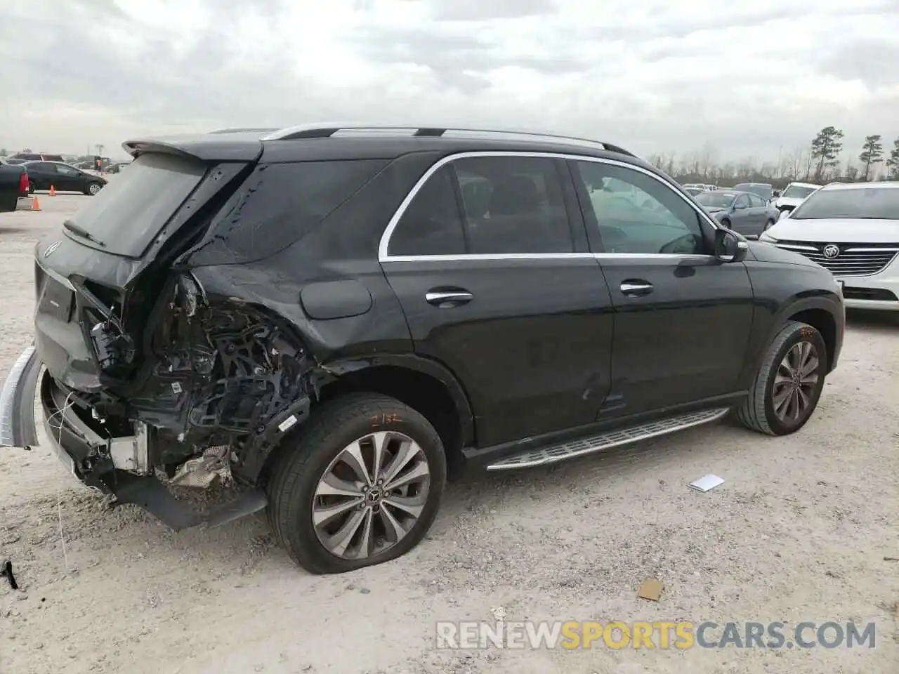 3 Photograph of a damaged car 4JGFB4JB4NA652144 MERCEDES-BENZ GLE-CLASS 2022