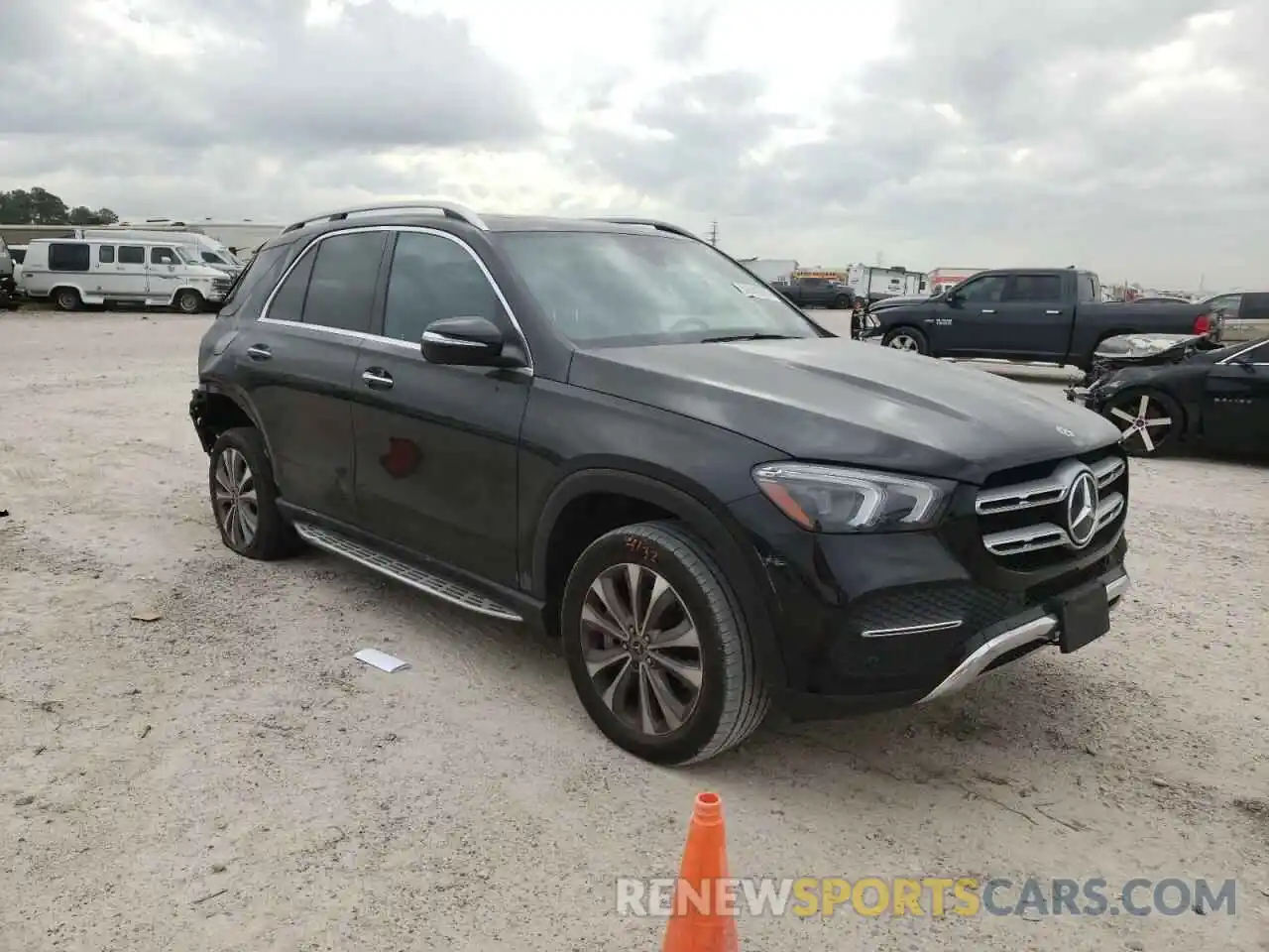 4 Photograph of a damaged car 4JGFB4JB4NA652144 MERCEDES-BENZ GLE-CLASS 2022