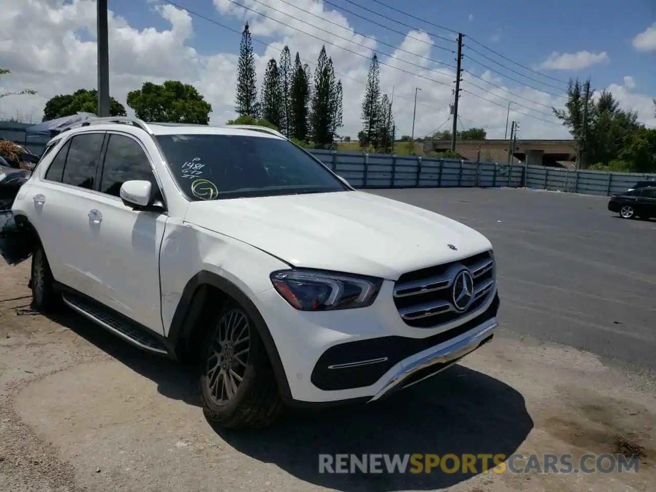 1 Photograph of a damaged car 4JGFB4JB5NA701481 MERCEDES-BENZ GLE-CLASS 2022