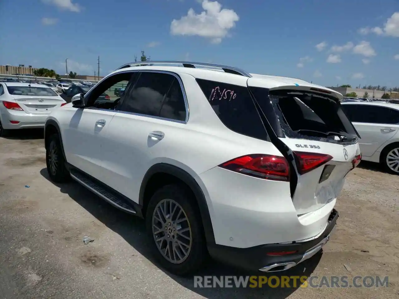 3 Photograph of a damaged car 4JGFB4JB5NA701481 MERCEDES-BENZ GLE-CLASS 2022