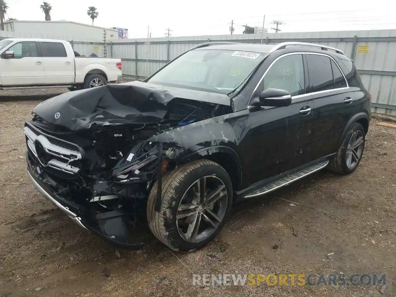 2 Photograph of a damaged car 4JGFB4JB9NA632391 MERCEDES-BENZ GLE-CLASS 2022