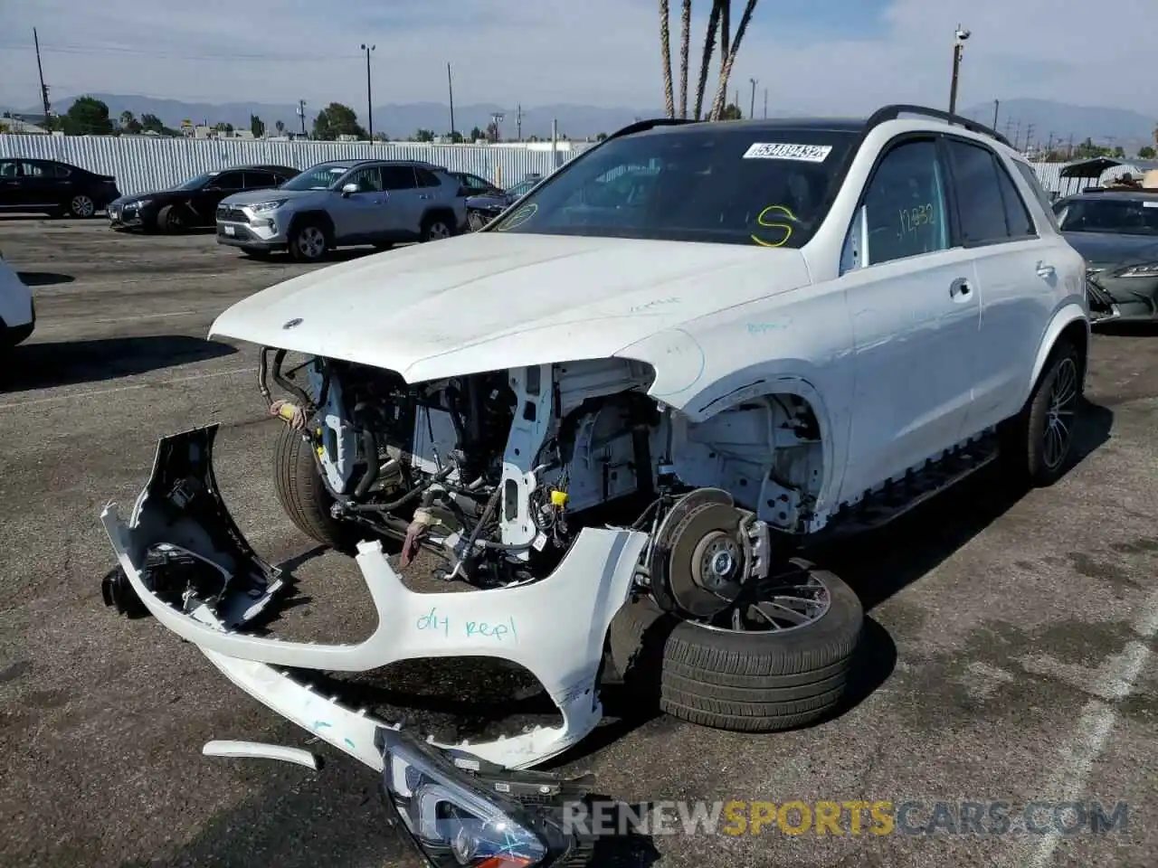 2 Photograph of a damaged car 4JGFB4KB0NA578638 MERCEDES-BENZ GLE-CLASS 2022