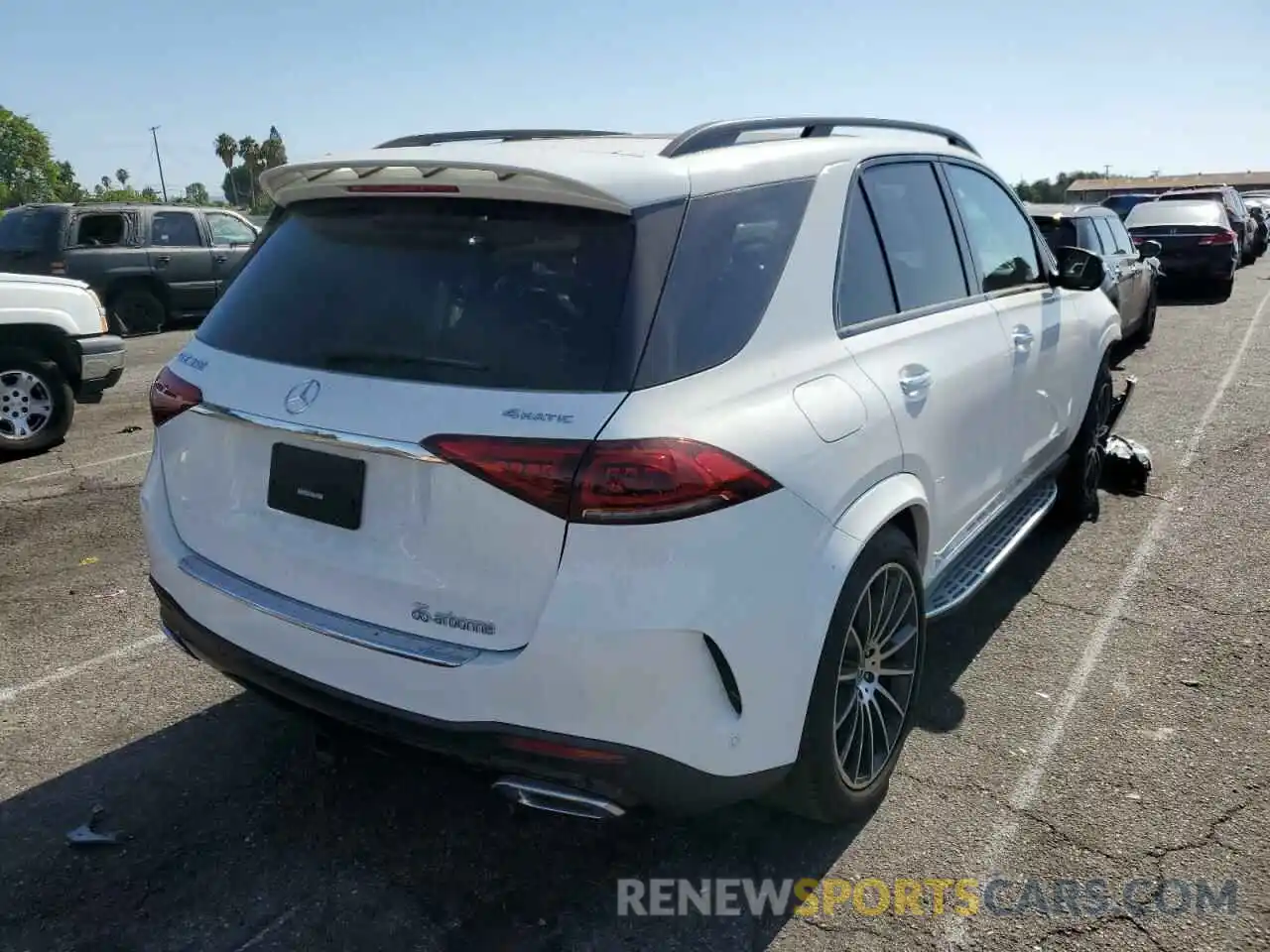 4 Photograph of a damaged car 4JGFB4KB0NA578638 MERCEDES-BENZ GLE-CLASS 2022