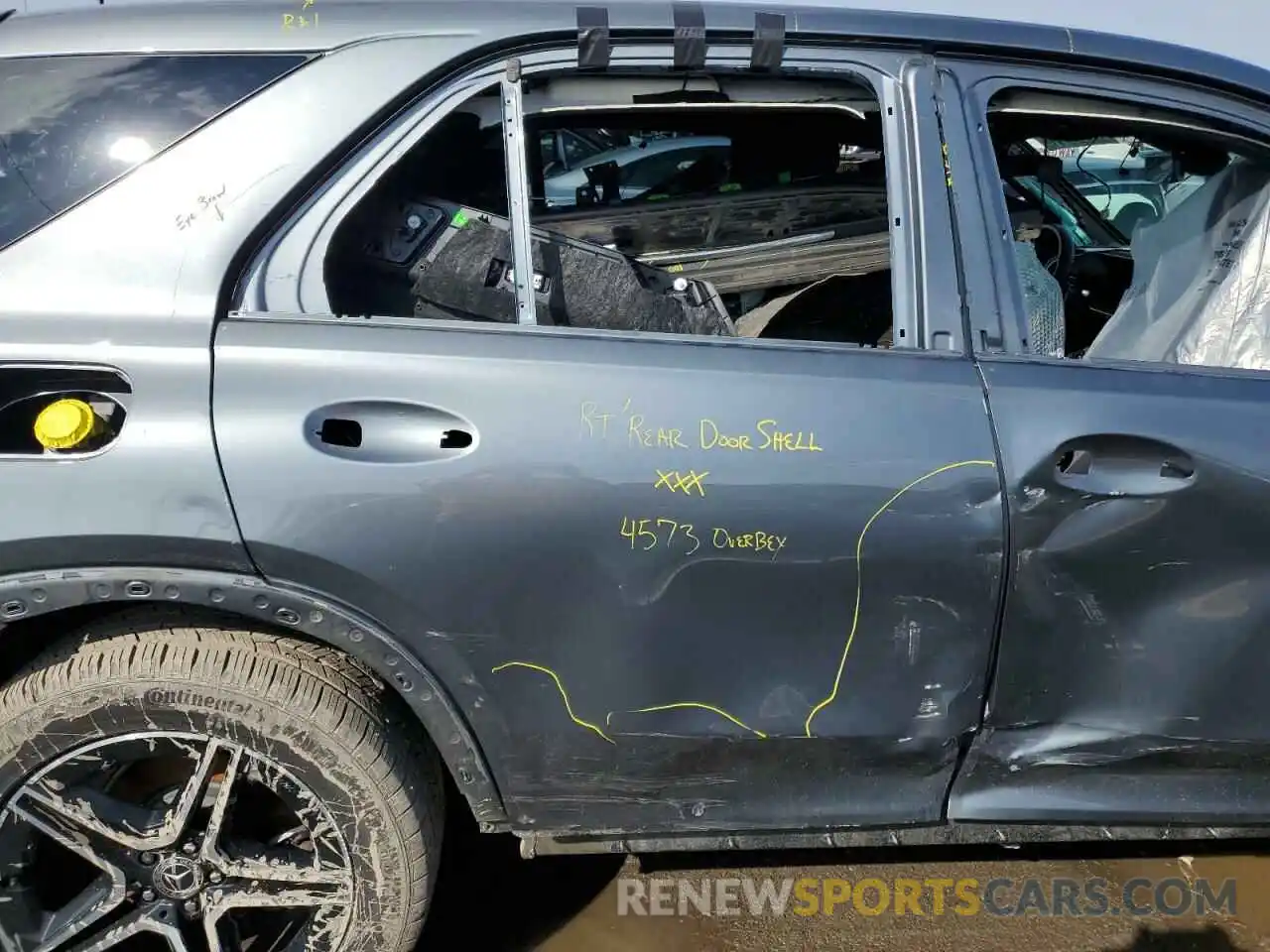 11 Photograph of a damaged car 4JGFB4KB0NA685317 MERCEDES-BENZ GLE-CLASS 2022