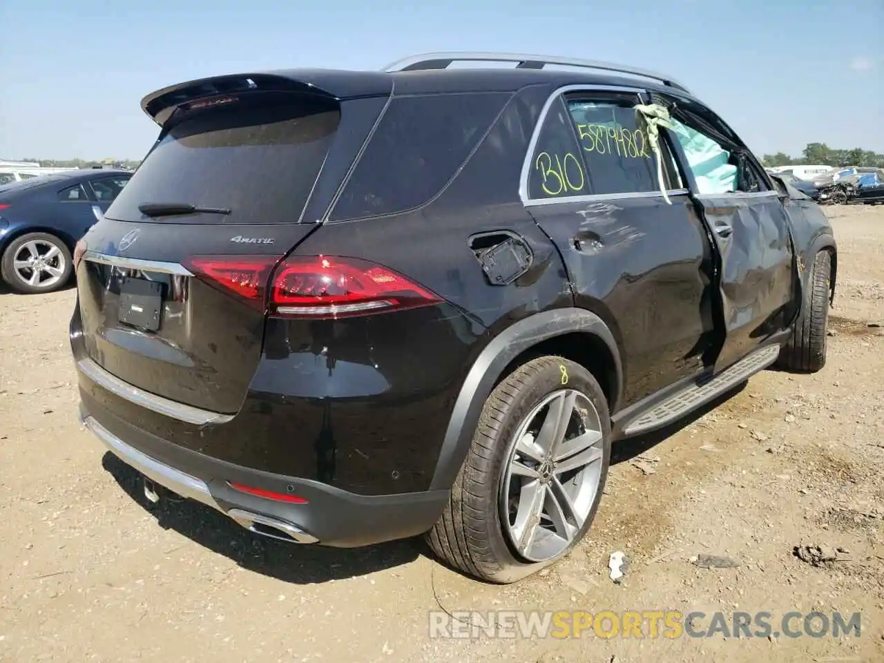 4 Photograph of a damaged car 4JGFB4KB0NA686550 MERCEDES-BENZ GLE-CLASS 2022