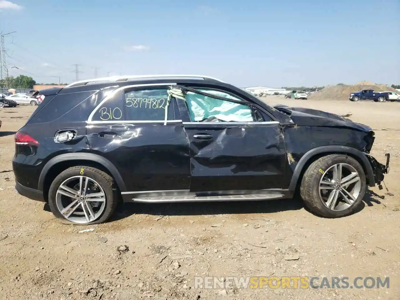 9 Photograph of a damaged car 4JGFB4KB0NA686550 MERCEDES-BENZ GLE-CLASS 2022