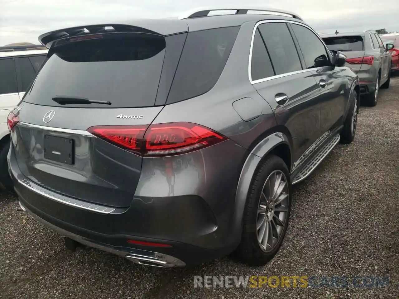 4 Photograph of a damaged car 4JGFB4KB1NA587204 MERCEDES-BENZ GLE-CLASS 2022