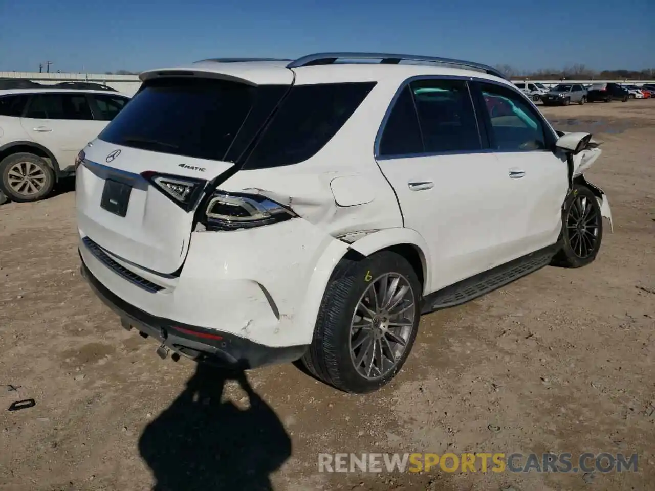 3 Photograph of a damaged car 4JGFB4KB2NA628195 MERCEDES-BENZ GLE-CLASS 2022