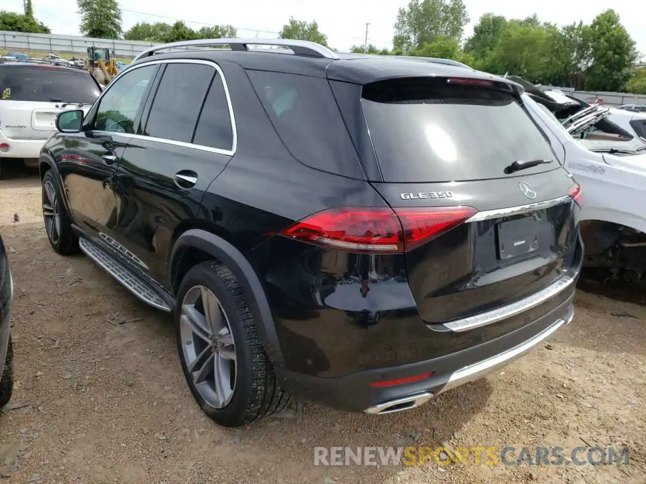 3 Photograph of a damaged car 4JGFB4KB4NA665040 MERCEDES-BENZ GLE-CLASS 2022