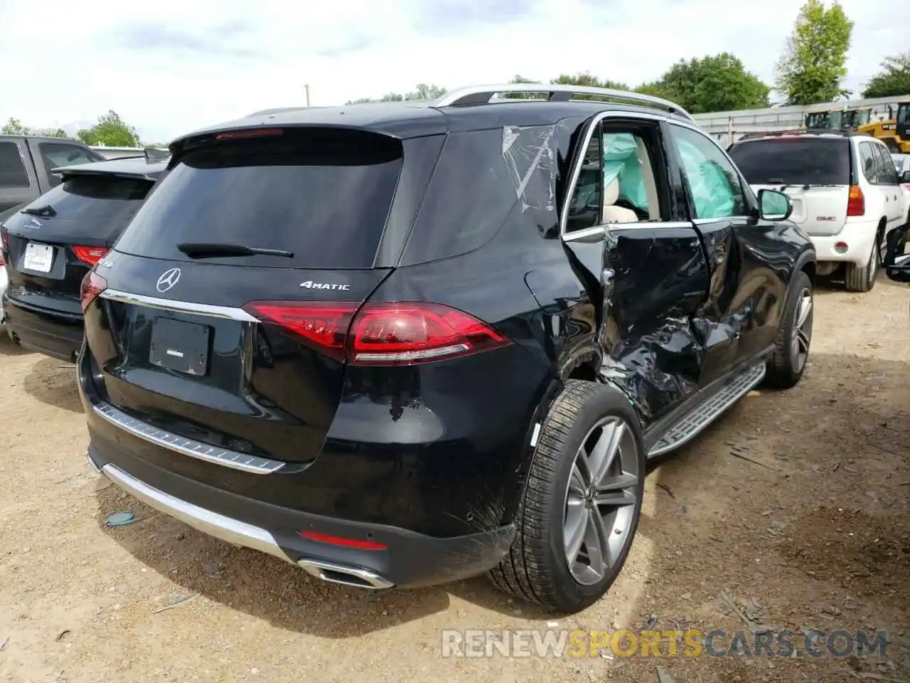 4 Photograph of a damaged car 4JGFB4KB4NA665040 MERCEDES-BENZ GLE-CLASS 2022