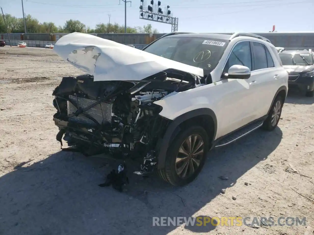 2 Photograph of a damaged car 4JGFB4KB8NA590536 MERCEDES-BENZ GLE-CLASS 2022