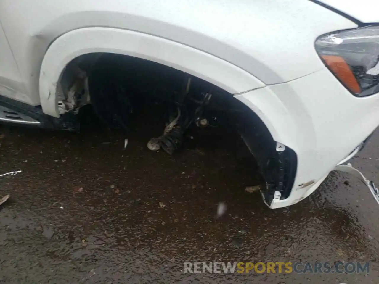 9 Photograph of a damaged car 4JGFB4KB8NA650153 MERCEDES-BENZ GLE-CLASS 2022