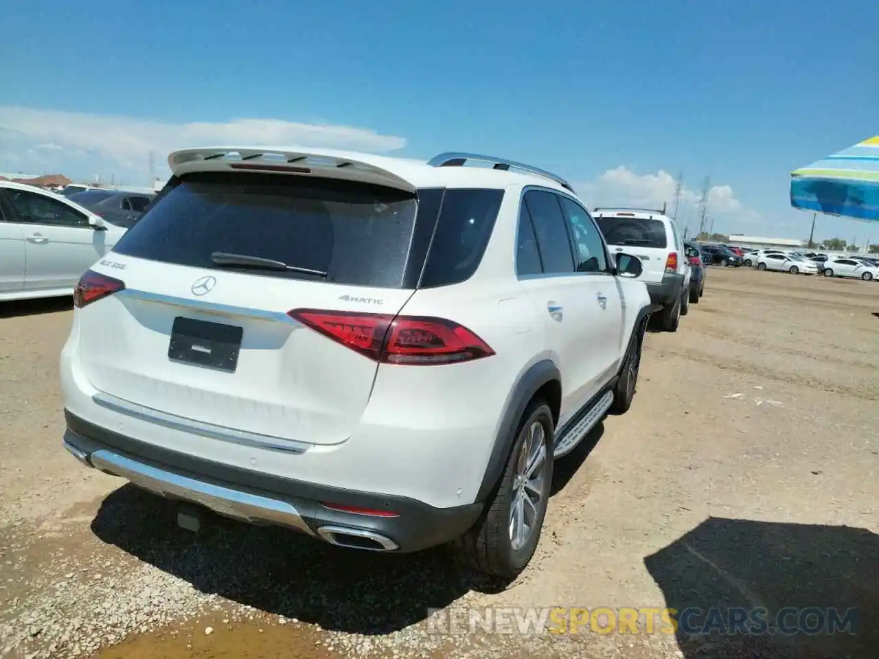 4 Photograph of a damaged car 4JGFB4KB9NA675076 MERCEDES-BENZ GLE-CLASS 2022