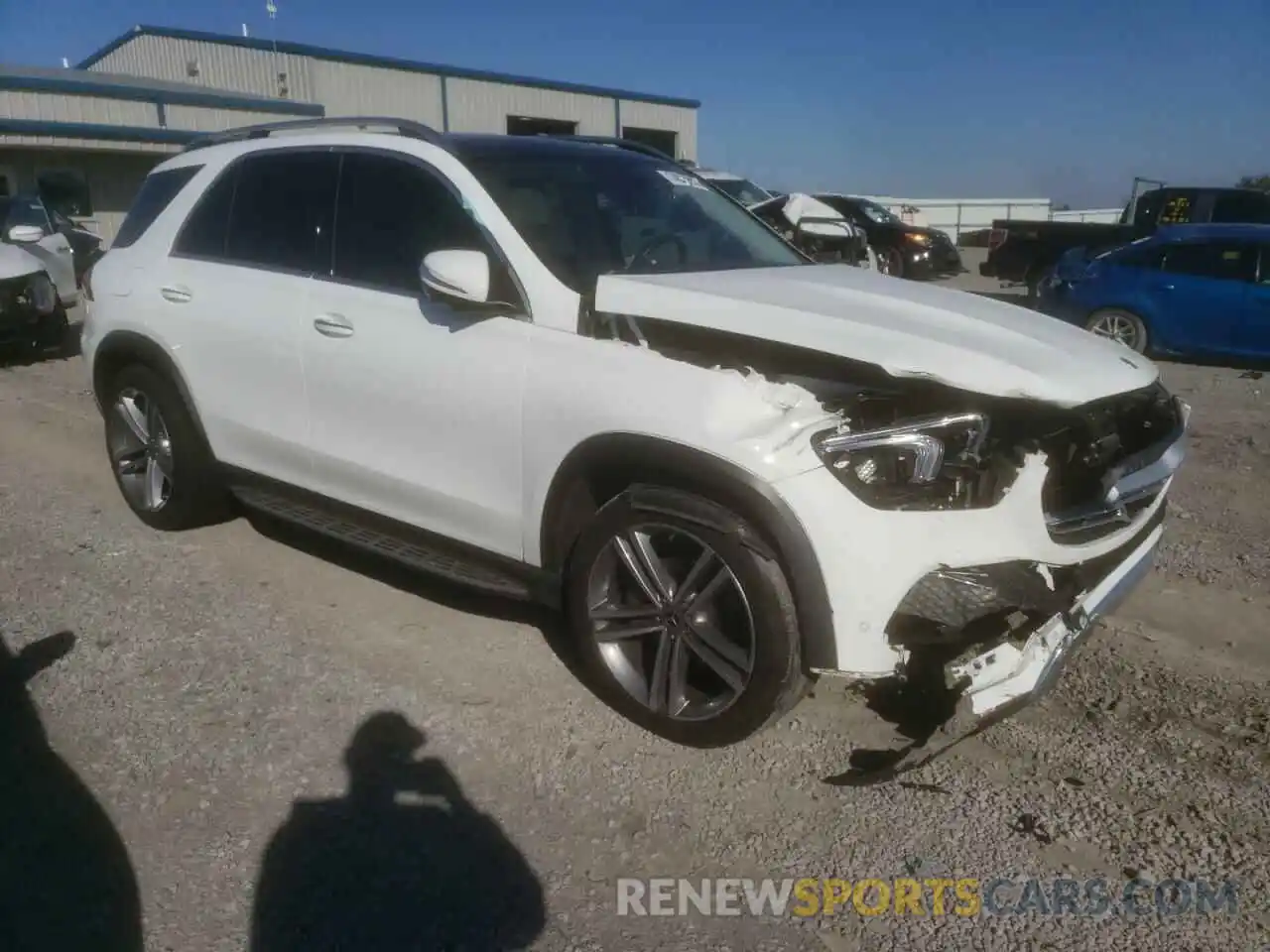 4 Photograph of a damaged car 4JGFB4KE1NA648206 MERCEDES-BENZ GLE-CLASS 2022