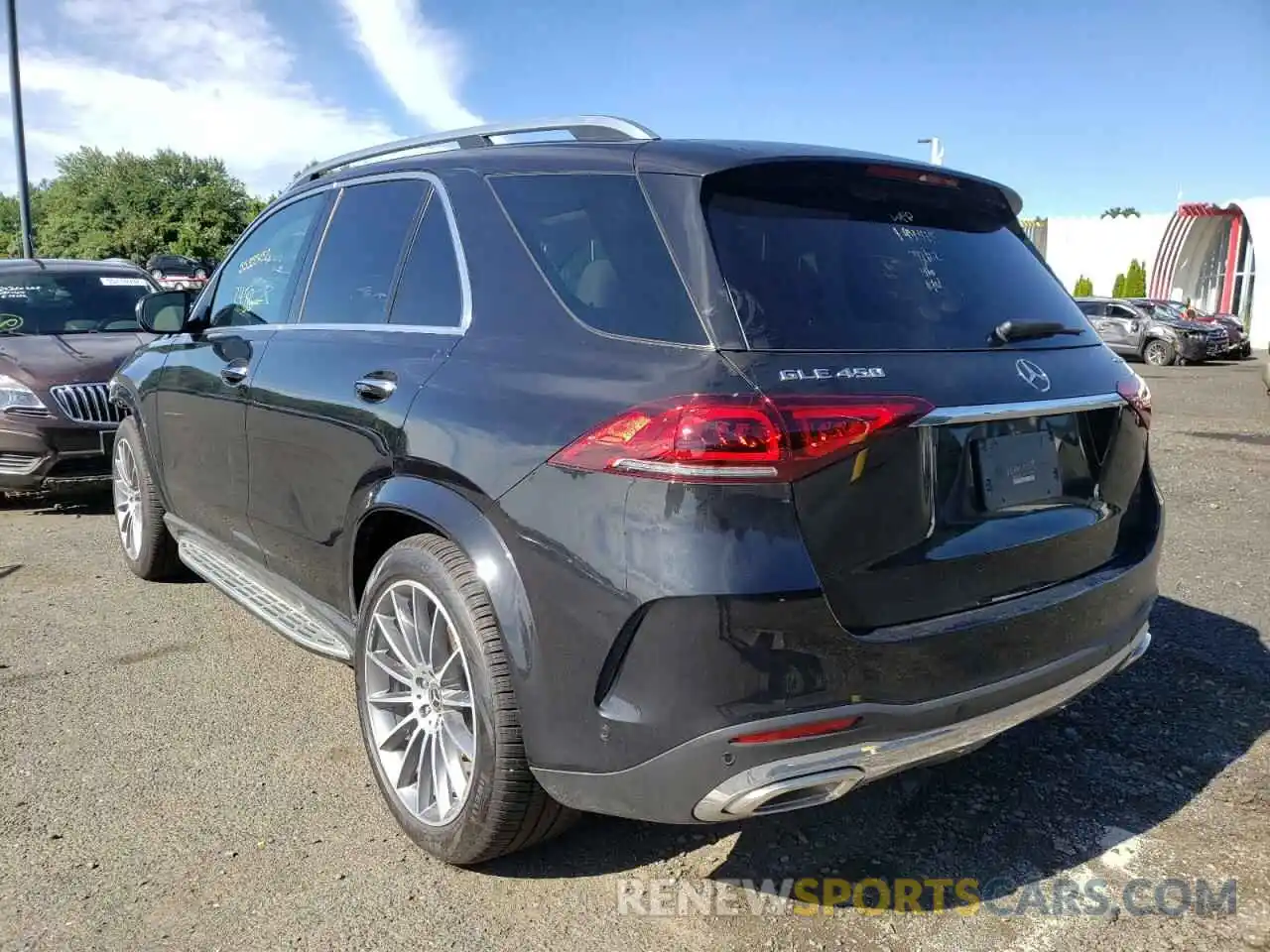 3 Photograph of a damaged car 4JGFB5KB3NA704299 MERCEDES-BENZ GLE-CLASS 2022