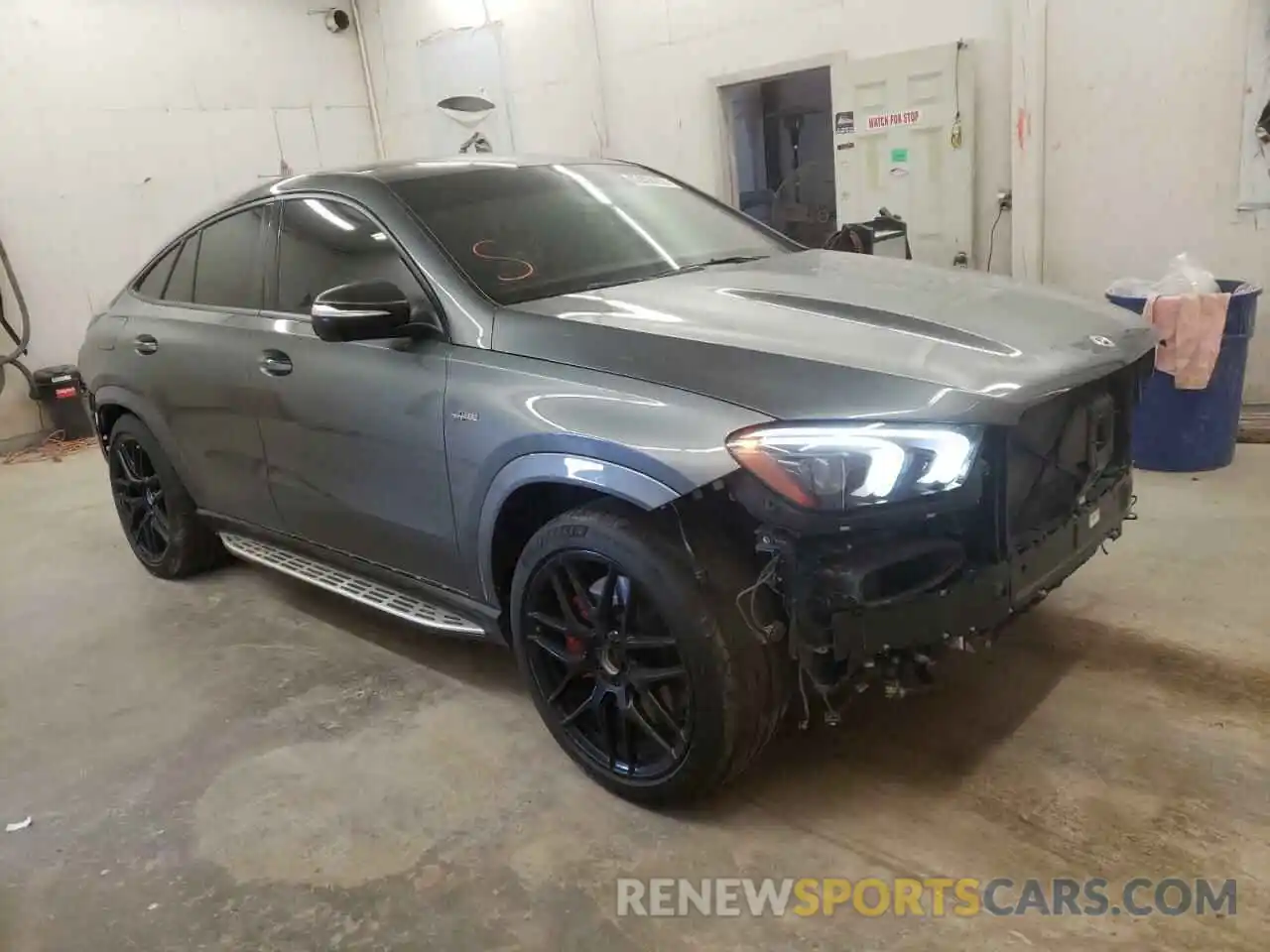 1 Photograph of a damaged car 4JGFD6BB6NA596891 MERCEDES-BENZ GLE-CLASS 2022