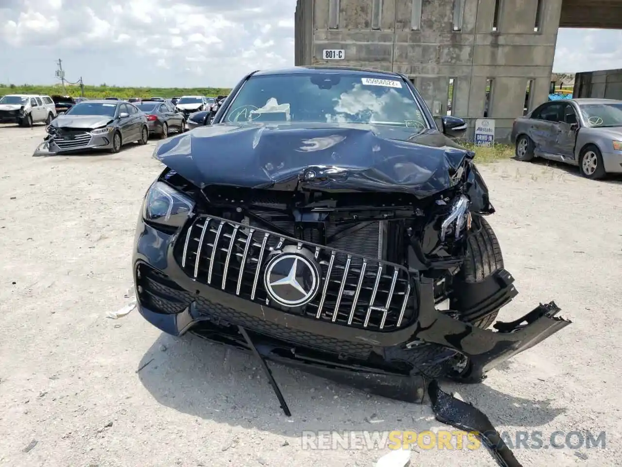 9 Photograph of a damaged car 4JGFD6BB6NA747681 MERCEDES-BENZ GLE-CLASS 2022