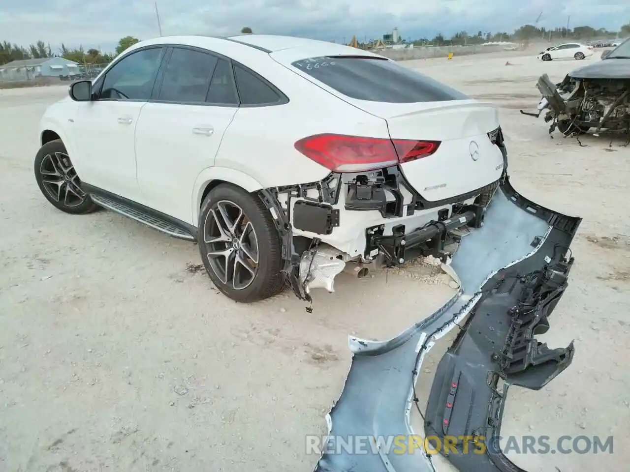 3 Photograph of a damaged car 4JGFD6BBXNA596666 MERCEDES-BENZ GLE-CLASS 2022