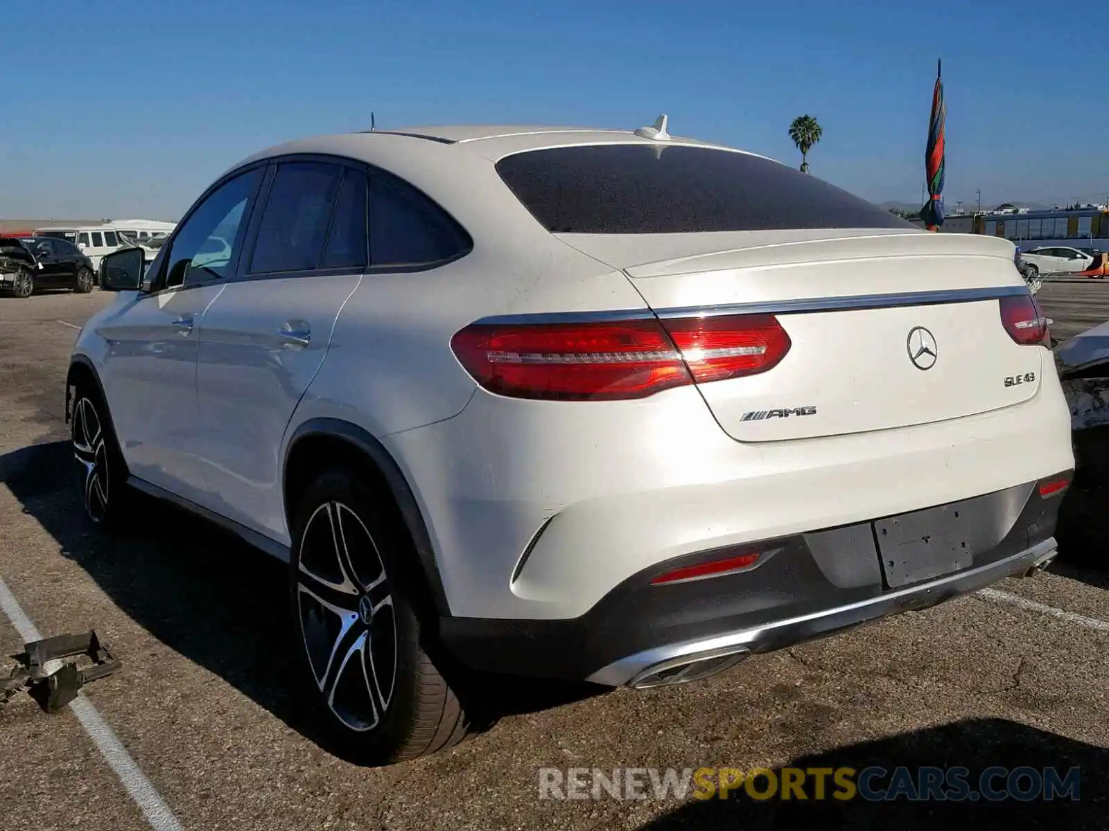 3 Фотография поврежденного автомобиля 4JGED6EB9KA127121 MERCEDES-BENZ GLE COUPE 2019