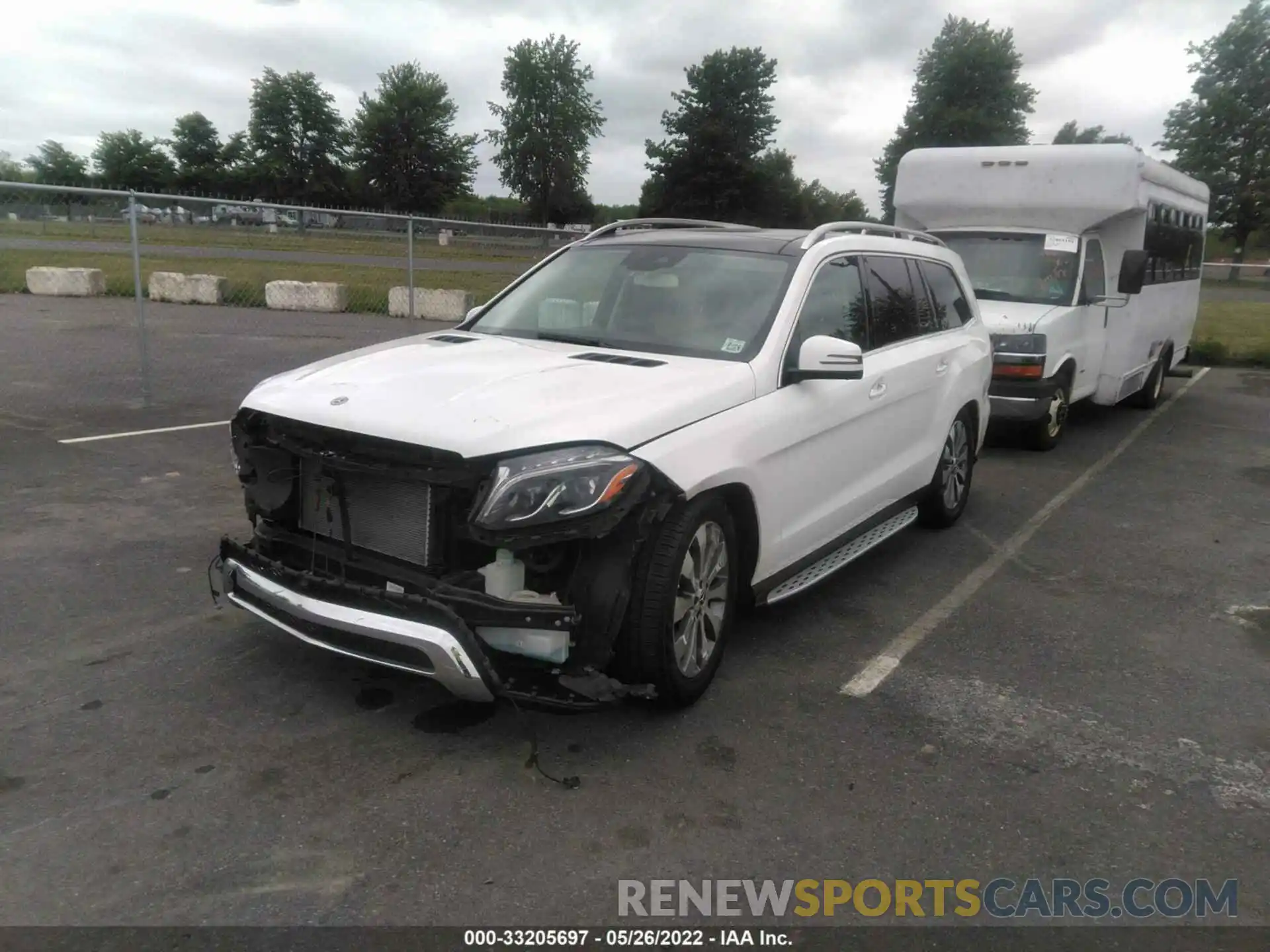 2 Photograph of a damaged car 4JGDF6EE0KB221446 MERCEDES-BENZ GLS 2019