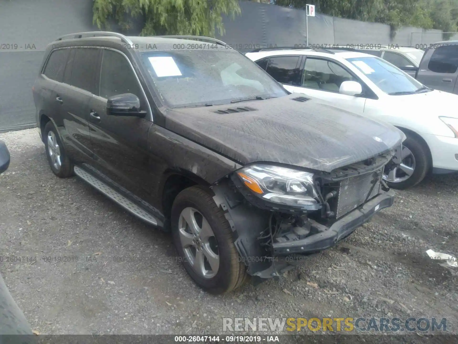 1 Photograph of a damaged car 4JGDF6EE0KB222886 MERCEDES-BENZ GLS 2019