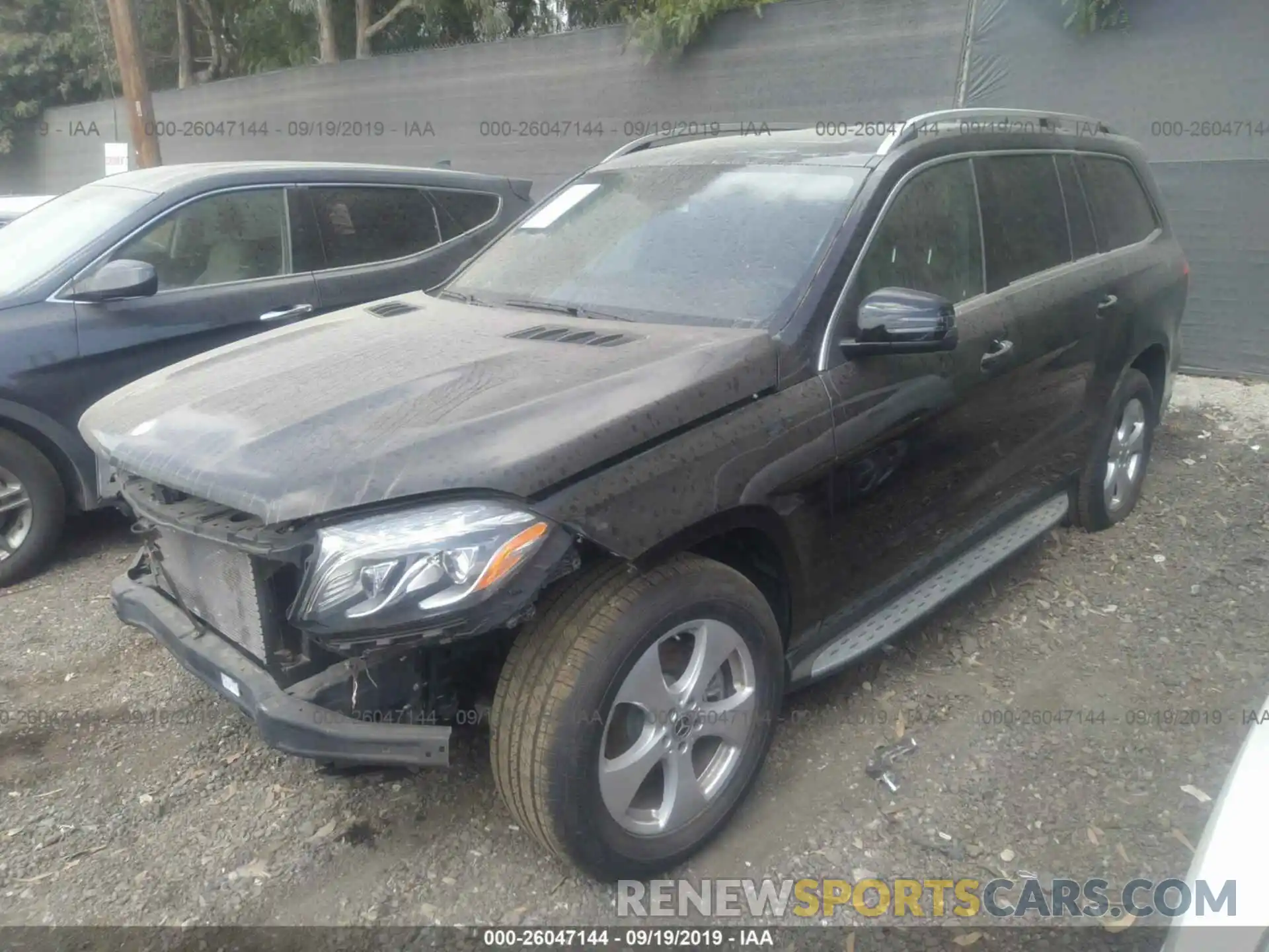 2 Photograph of a damaged car 4JGDF6EE0KB222886 MERCEDES-BENZ GLS 2019