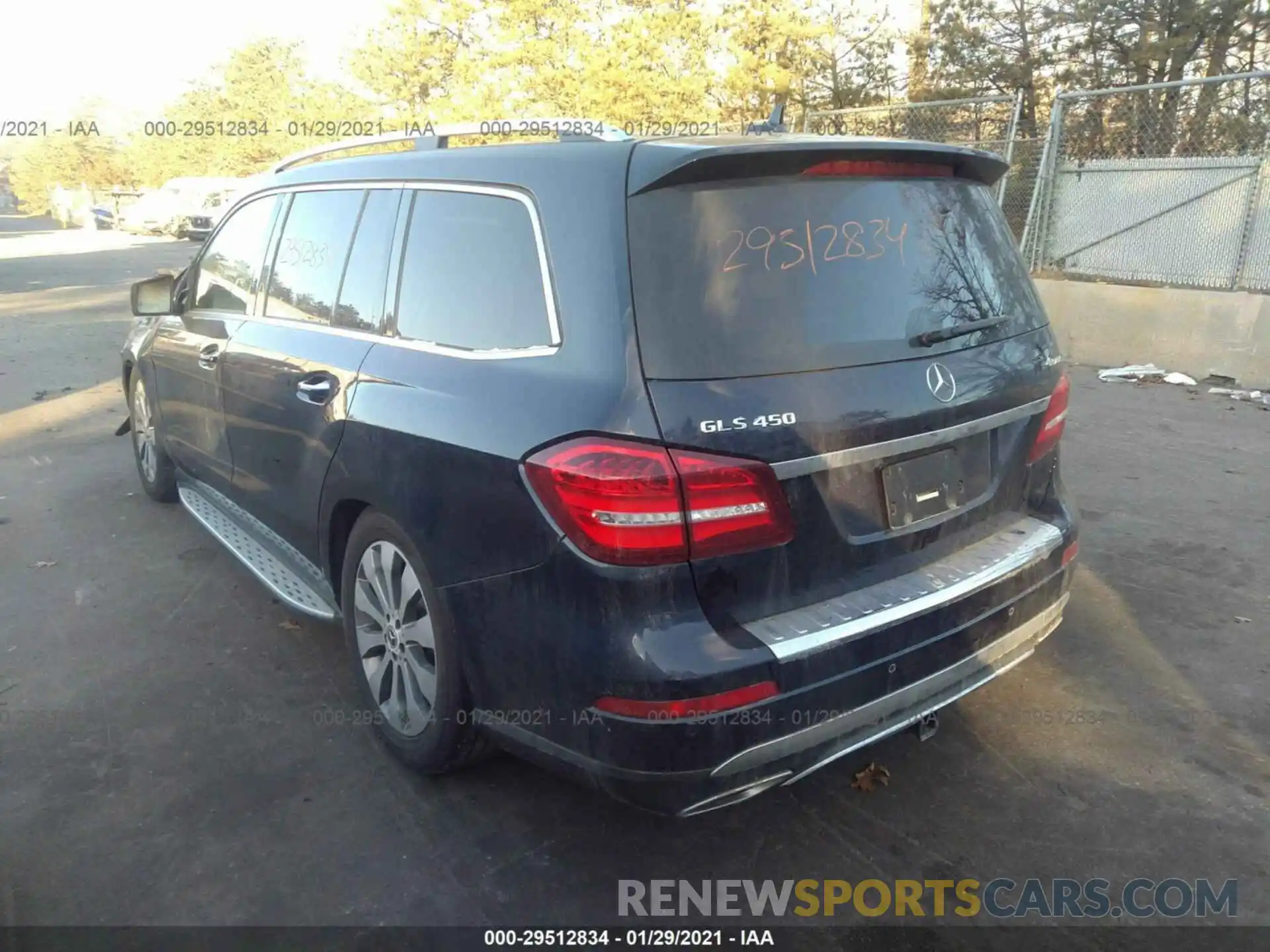 3 Photograph of a damaged car 4JGDF6EE0KB227702 MERCEDES-BENZ GLS 2019