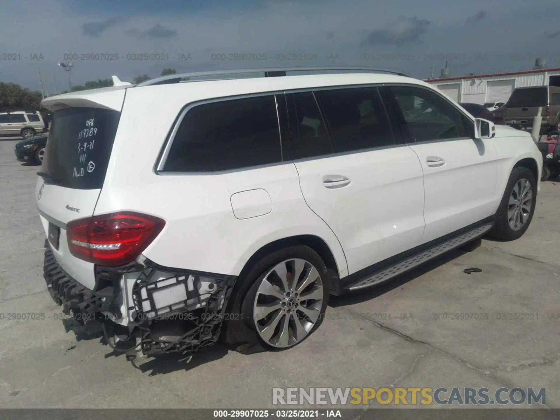 4 Photograph of a damaged car 4JGDF6EE0KB231569 MERCEDES-BENZ GLS 2019