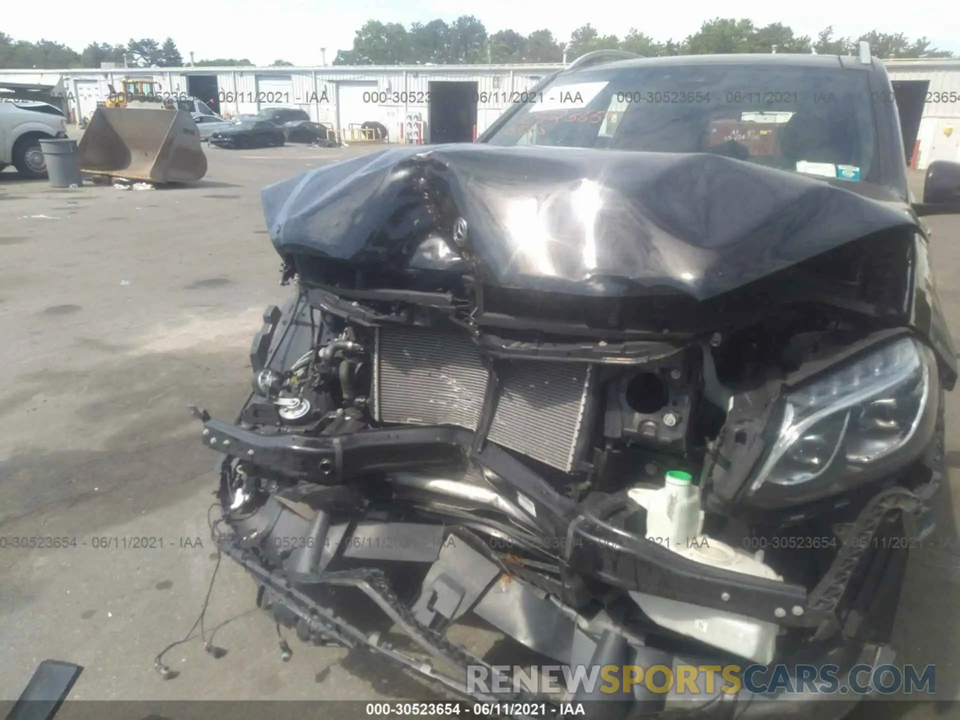 6 Photograph of a damaged car 4JGDF6EE2KB194556 MERCEDES-BENZ GLS 2019