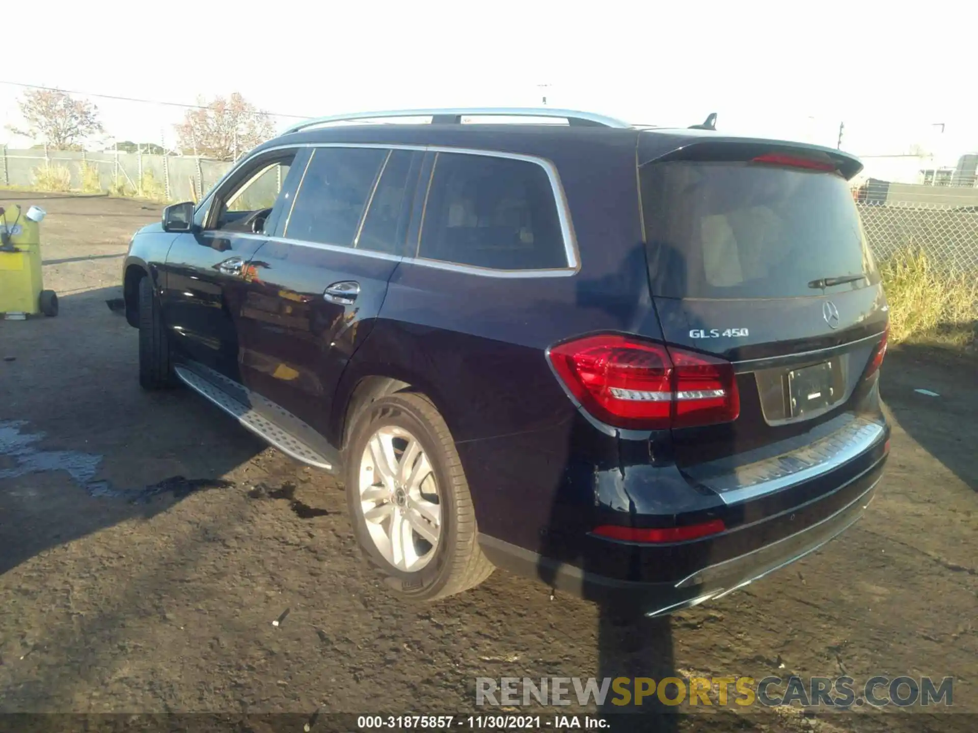 3 Photograph of a damaged car 4JGDF6EE2KB197960 MERCEDES-BENZ GLS 2019