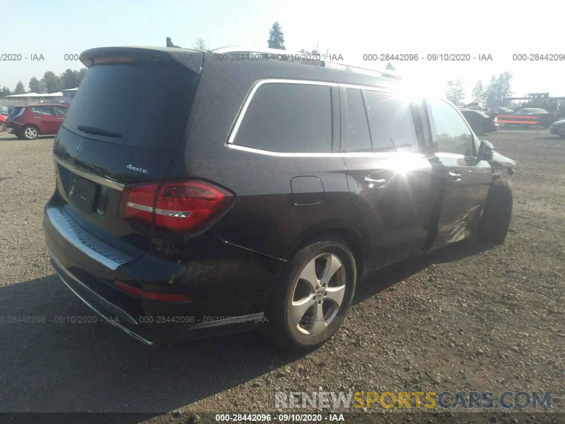 4 Photograph of a damaged car 4JGDF6EE3KB223479 MERCEDES-BENZ GLS 2019