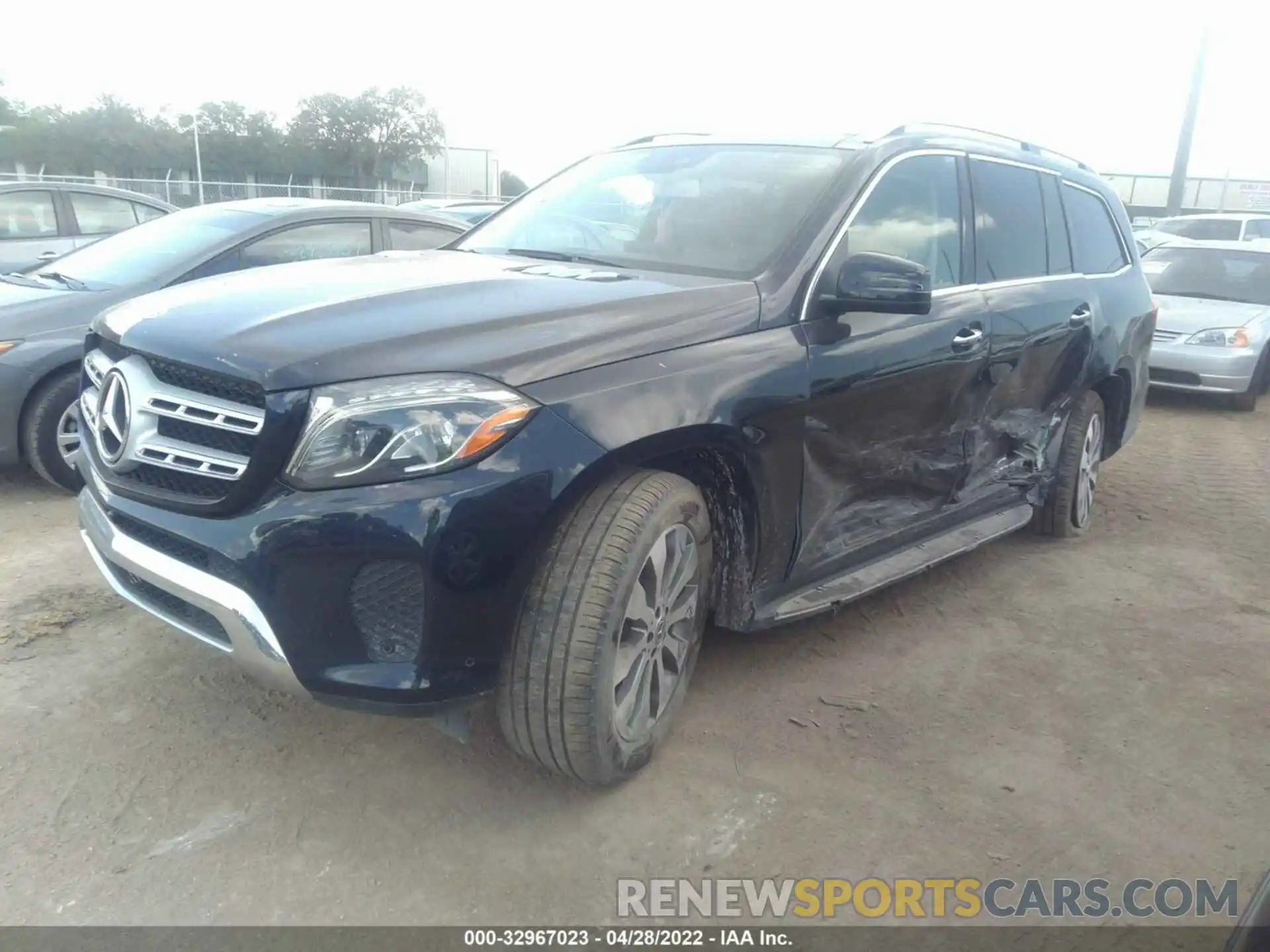 2 Photograph of a damaged car 4JGDF6EE3KB224454 MERCEDES-BENZ GLS 2019