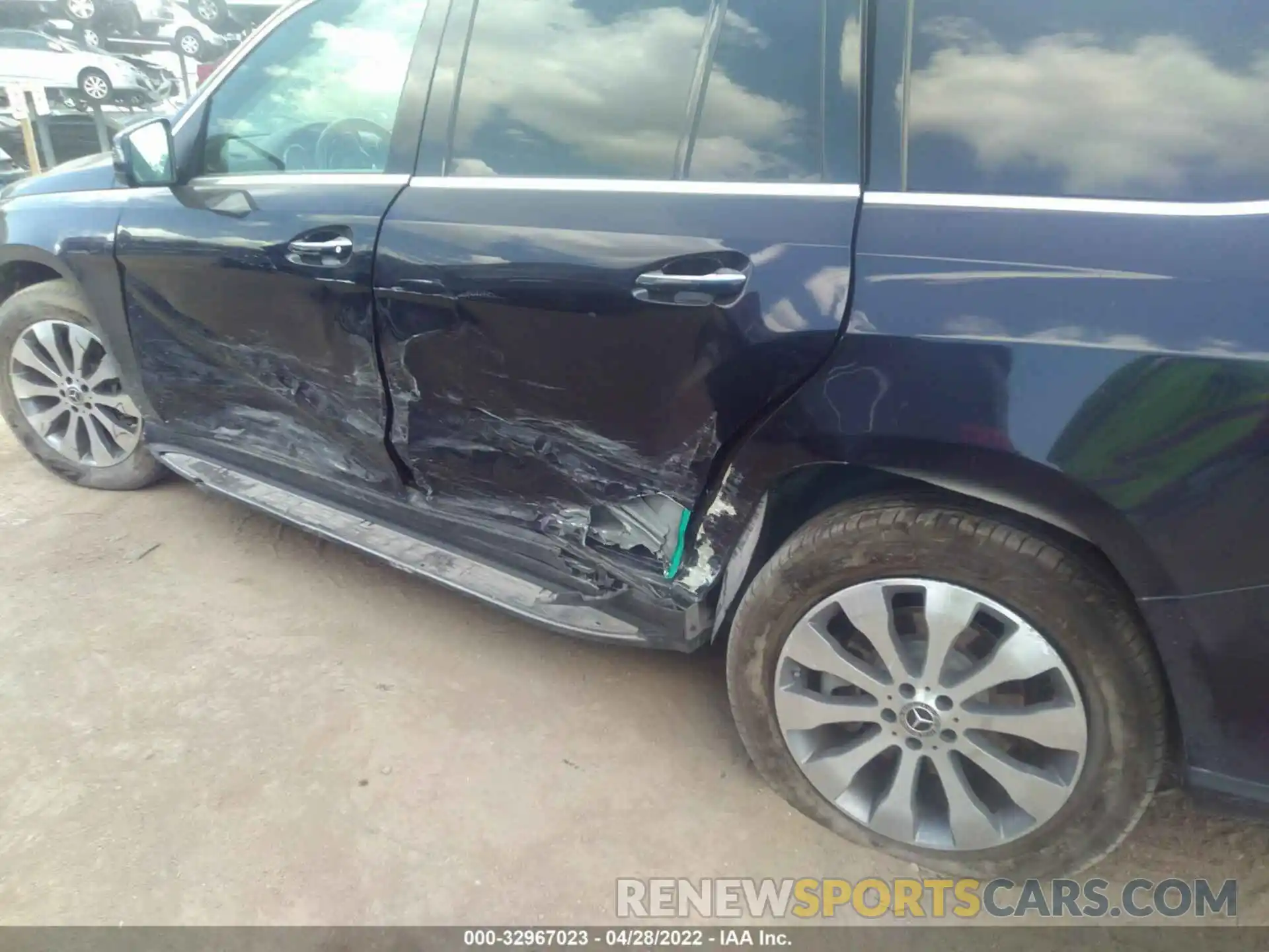 6 Photograph of a damaged car 4JGDF6EE3KB224454 MERCEDES-BENZ GLS 2019