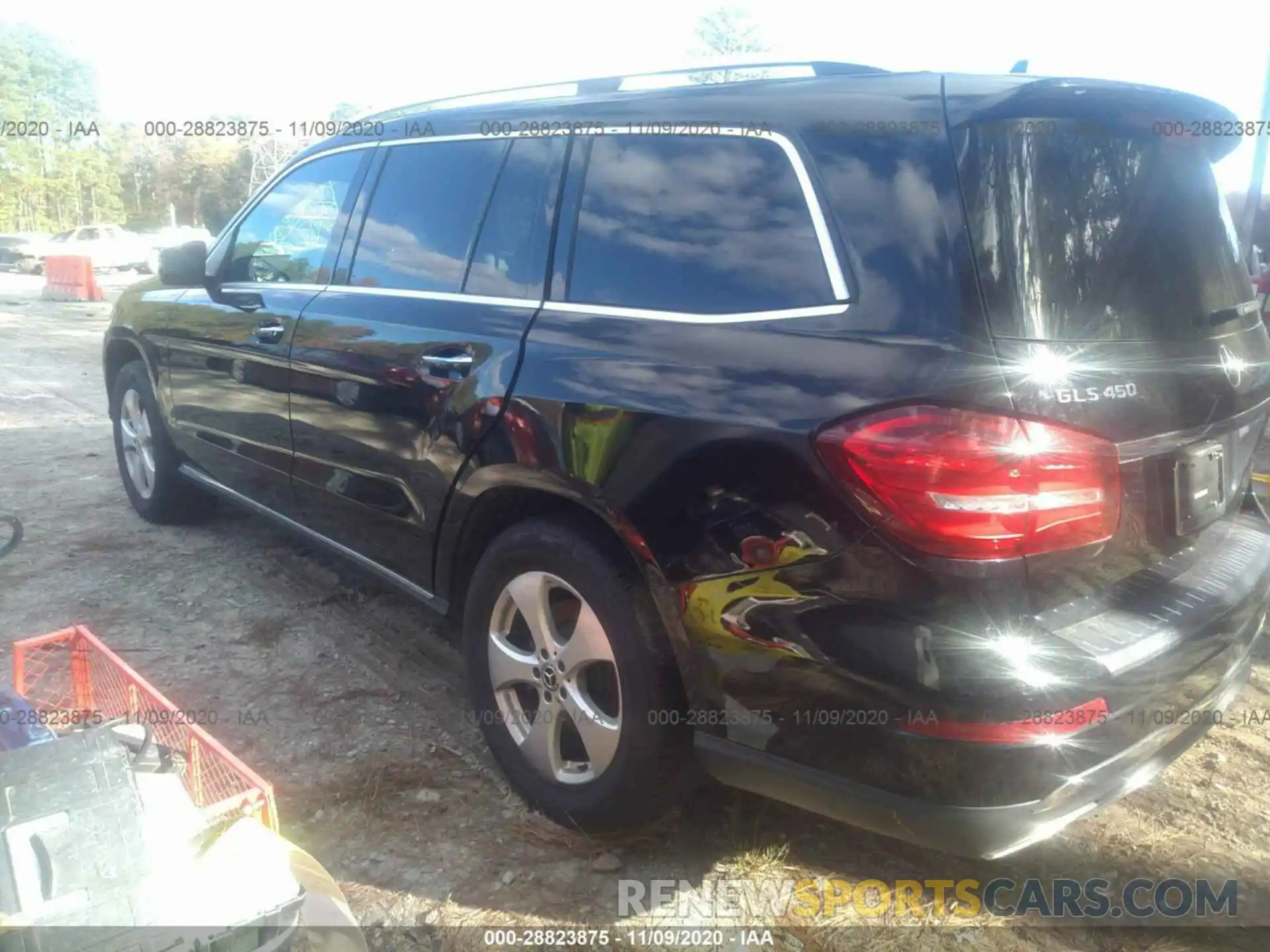 3 Photograph of a damaged car 4JGDF6EE4KB229517 MERCEDES-BENZ GLS 2019