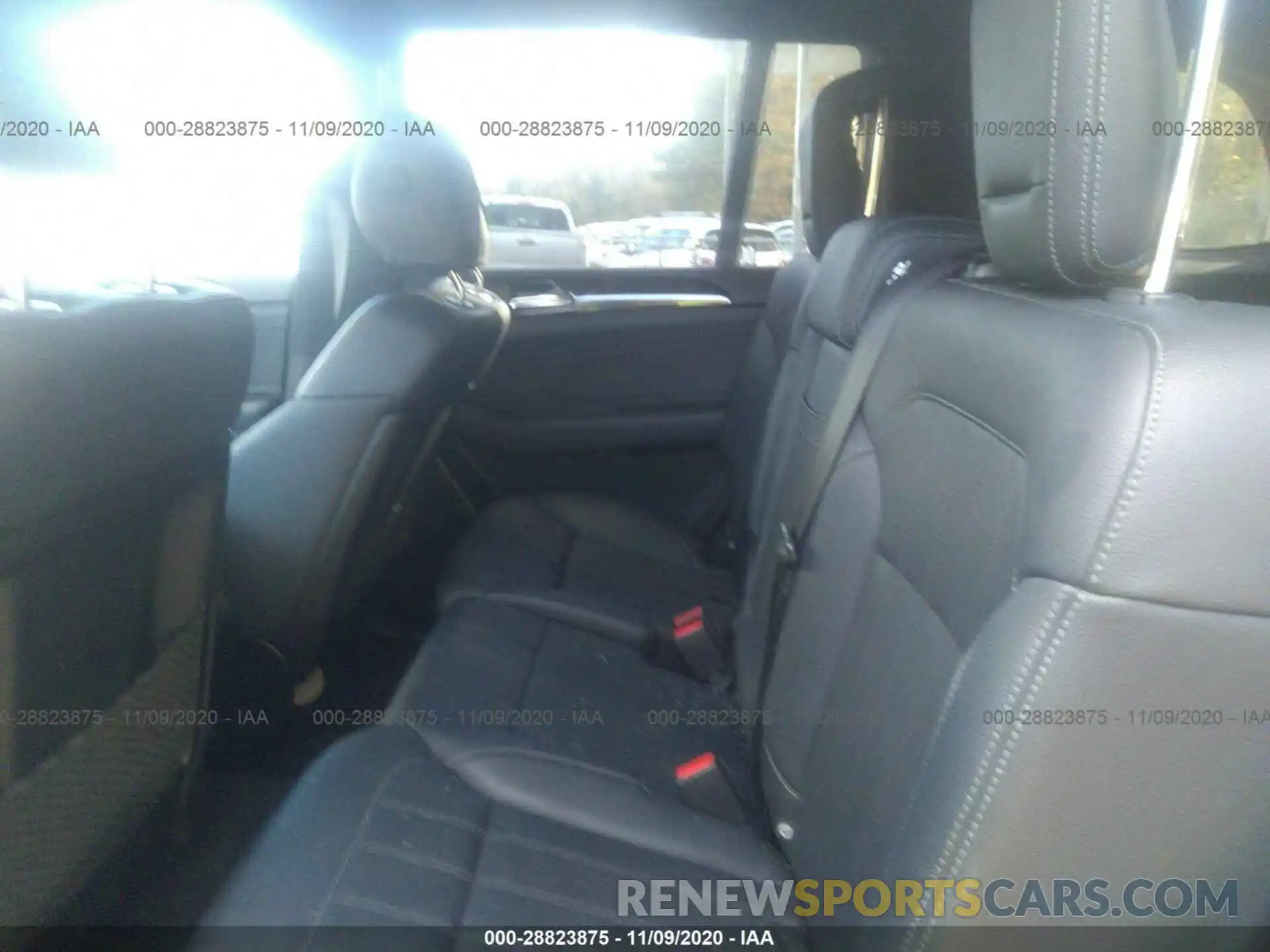 8 Photograph of a damaged car 4JGDF6EE4KB229517 MERCEDES-BENZ GLS 2019