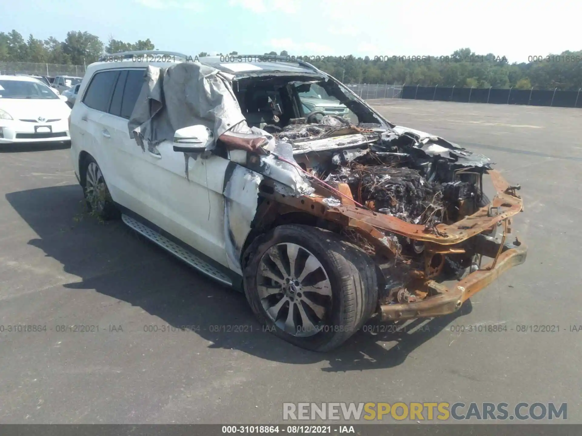 1 Photograph of a damaged car 4JGDF6EE5KB225718 MERCEDES-BENZ GLS 2019