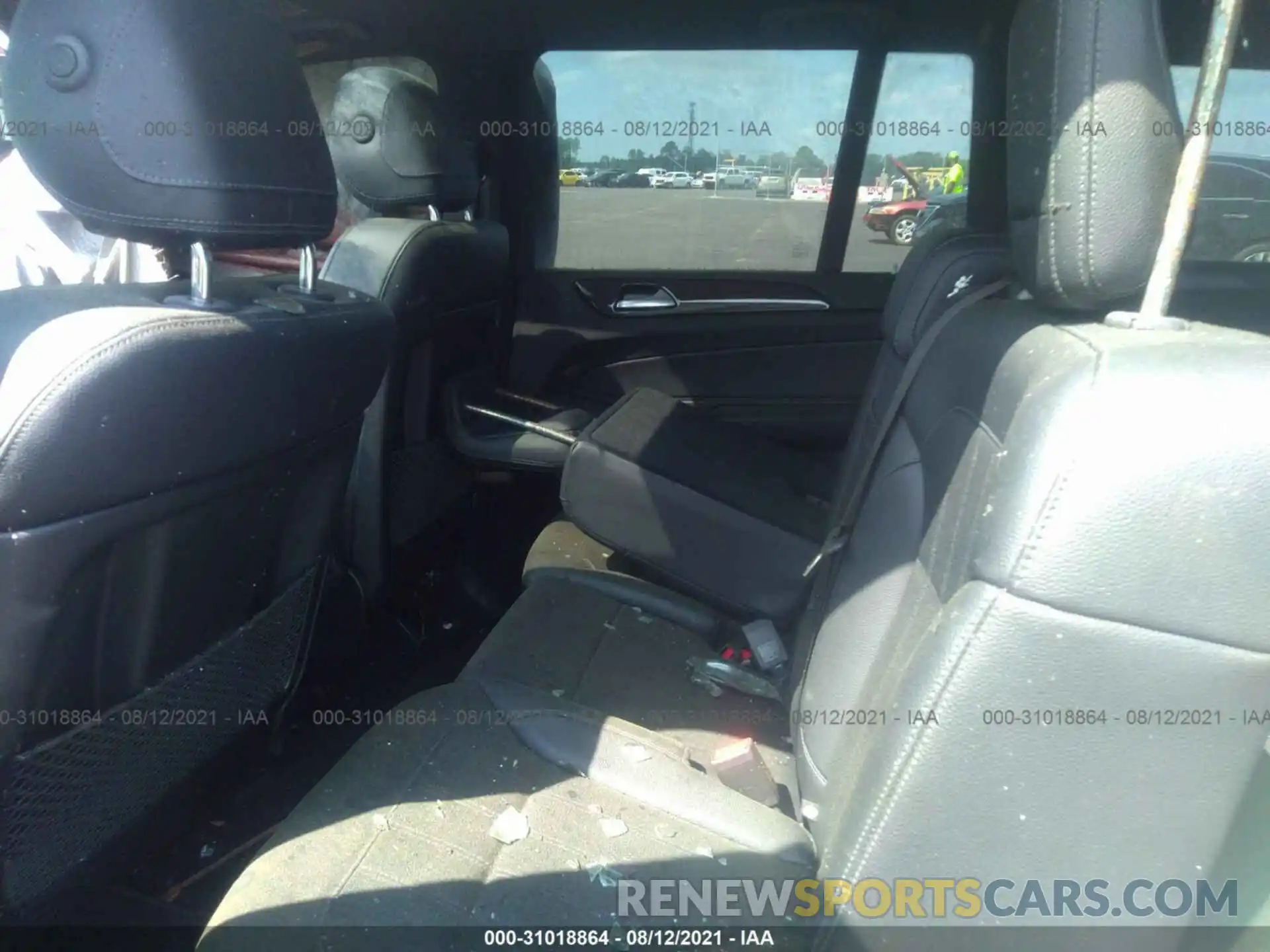 8 Photograph of a damaged car 4JGDF6EE5KB225718 MERCEDES-BENZ GLS 2019