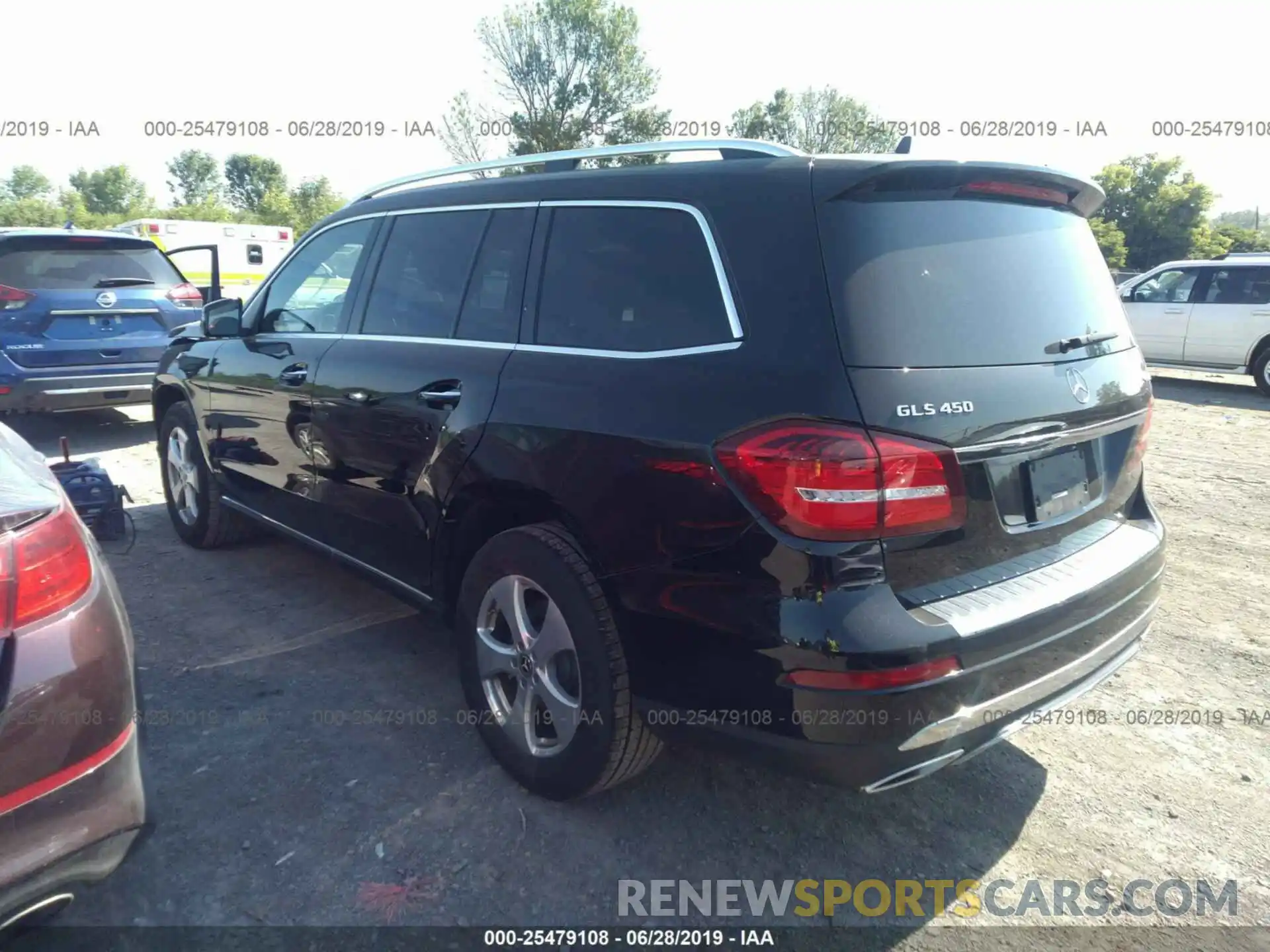 3 Photograph of a damaged car 4JGDF6EE5KB228750 MERCEDES-BENZ GLS 2019