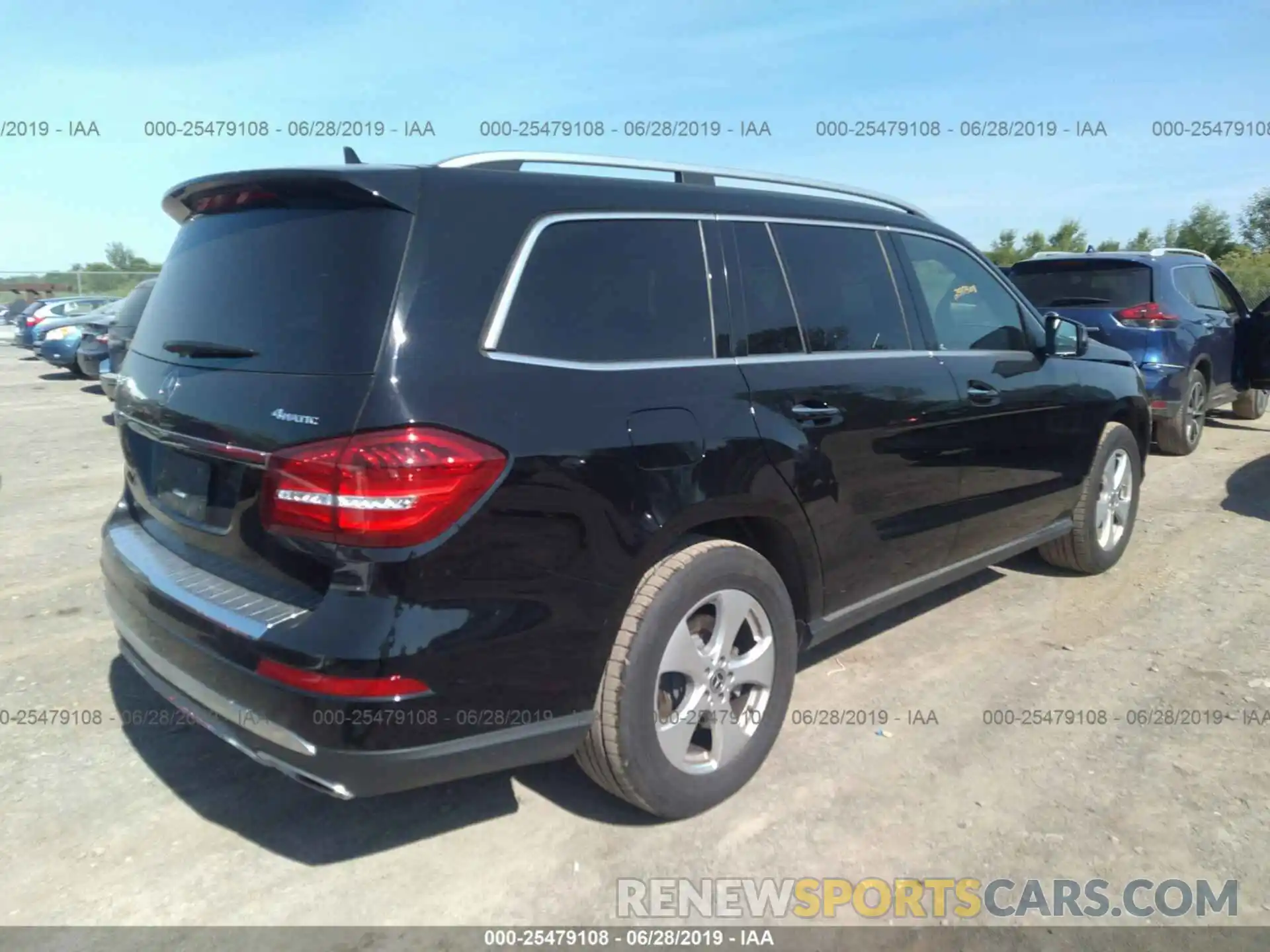 4 Photograph of a damaged car 4JGDF6EE5KB228750 MERCEDES-BENZ GLS 2019