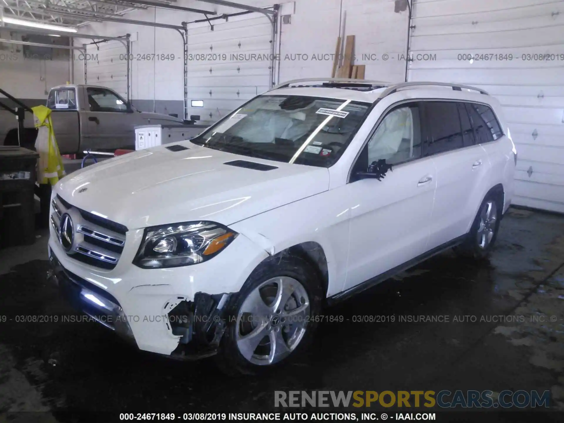 2 Photograph of a damaged car 4JGDF6EE5KB230675 MERCEDES-BENZ GLS 2019